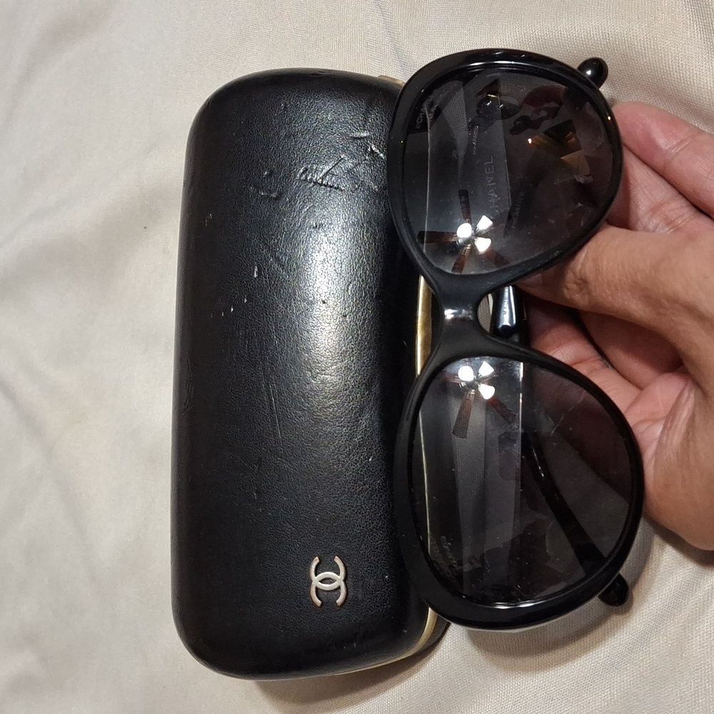 Chanel authentic sunglasses